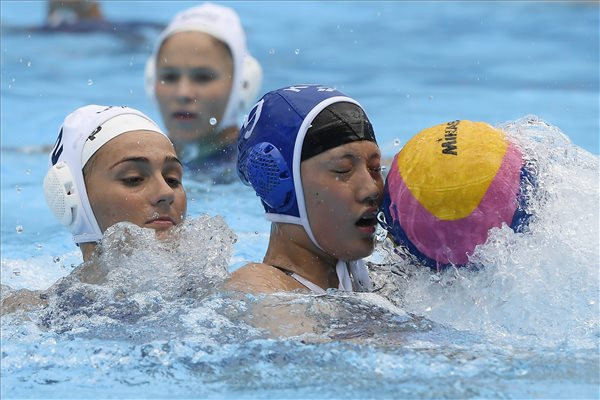 Fotó: MTI/Kovács Tamás Vizes vb: Történelmi kiütéssel rajtolt a magyar női vízilabda-válogatott