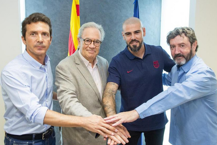Fotó: FC Barcelona Víctor Valdés visszatér a Barcelonához