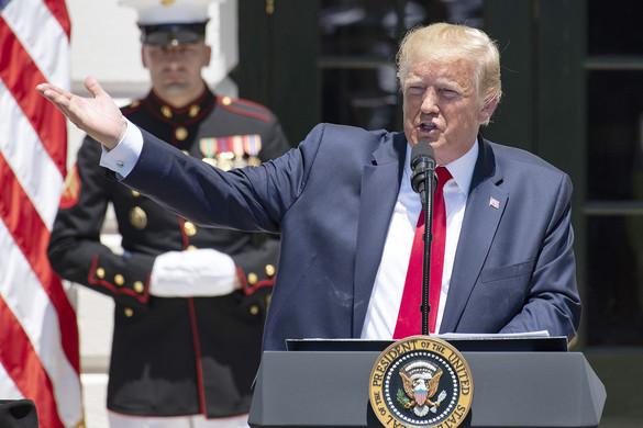 Trump: El lehet menni innen