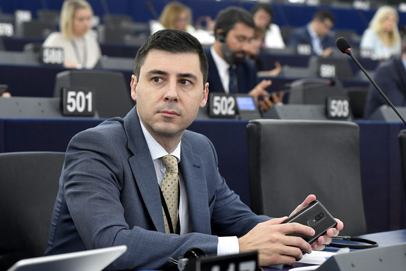 „Az EB eljárása Magyarországgal szemben a nyomásgyakorlásról és a büntetésről szól”