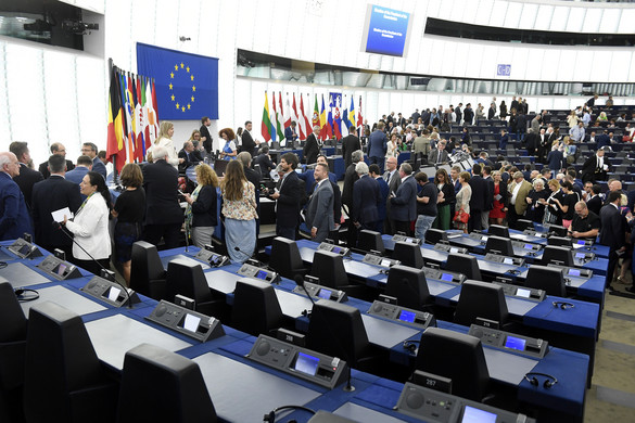Egyértelműen bizonyítható a kettős mérce az Európai Bizottságnál
