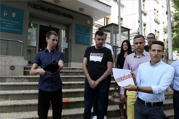 Fidelitas: Karácsony mutassa be a zuglói parkolással kapcsolatos új szerződést!
