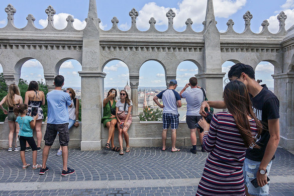 Erősen kezdte a turizmus a negyedik negyedévet
