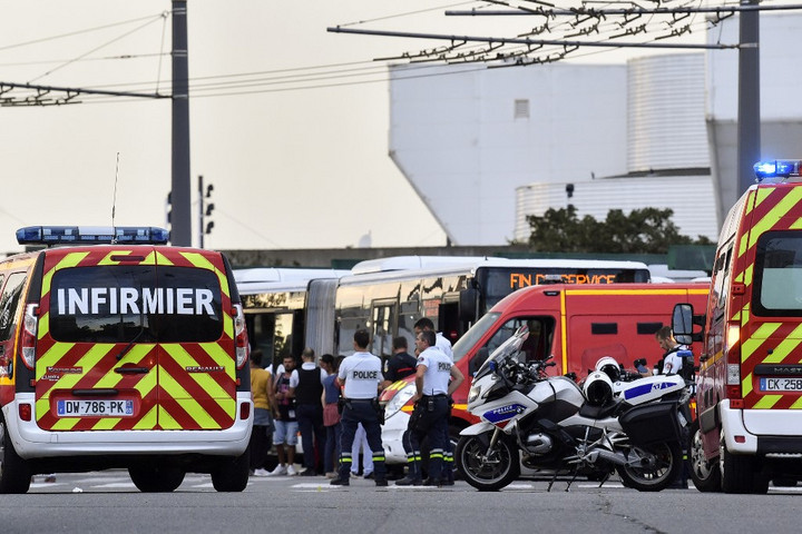 Fotó: AFP/PHILIPPE DESMAZES Késes támadás történt Lyon közelében, egy ember meghalt