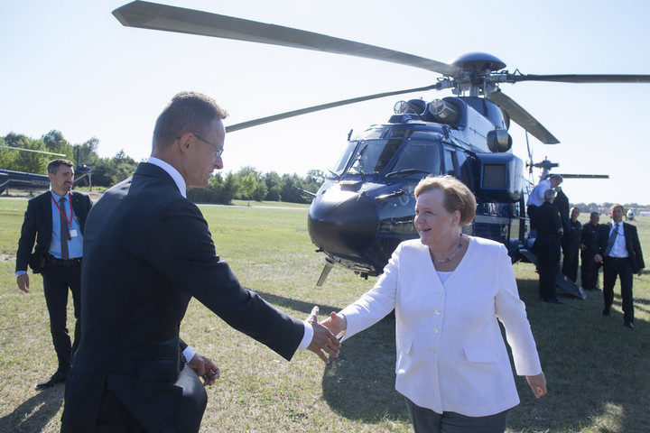 Fotó: MTI/KKM/Kovács Márton Szijjártó Péter fogadta Angela Merkelt