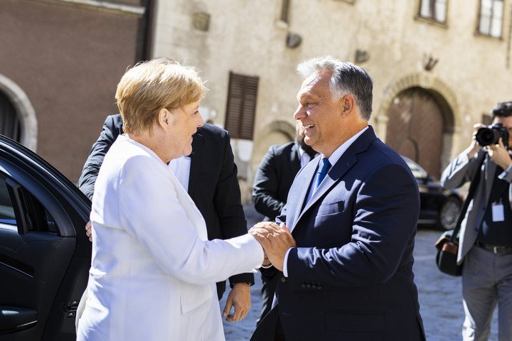 Fotó: MTI/Miniszterelnöki Sajtóiroda Merkel: Köszönet Magyarországnak a német egység megteremtéséhez való hozzájárulásáért