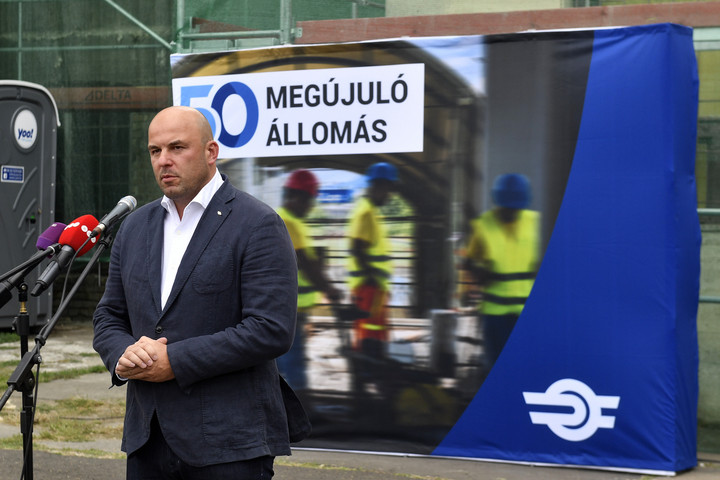 Homolya Róbert: 2023-ig a MÁV saját forrásból ötven vasútállomást újít fel