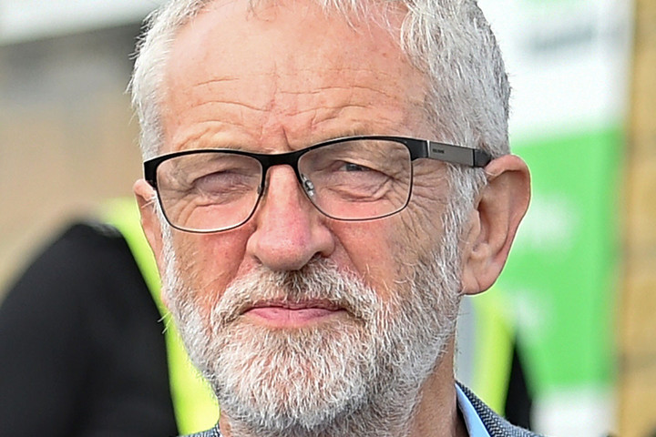 Ideiglenes kormányt állítana fel Jeremy Corbyn