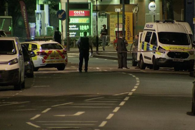Fotó: skynews.com Machetével támadt rendőrre egy férfi Londonban