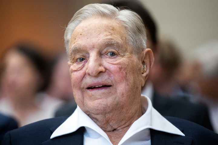 Fotó: AFP/APA/Georg Hochmuth Soros és Biden összejátszanak Orbán Viktor ellen