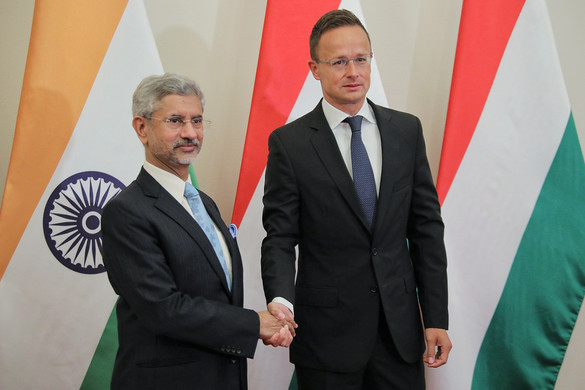 Szijjártó: Szorosabbra kell fűzni az együttműködést Indiával