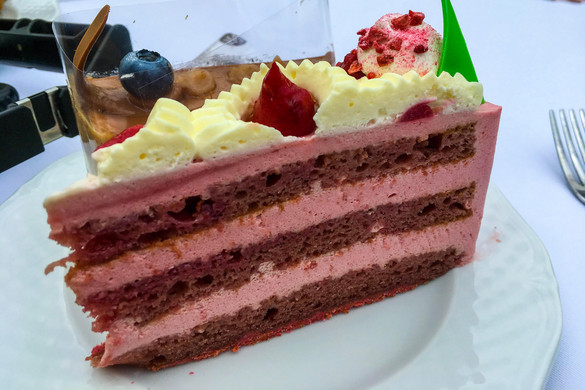 Jönnek Magyarország tortái