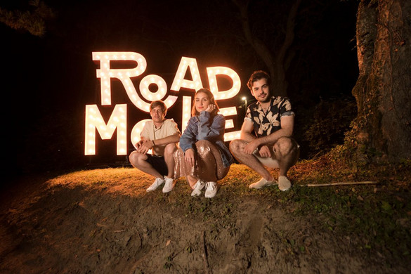 Elindult a Road Movie