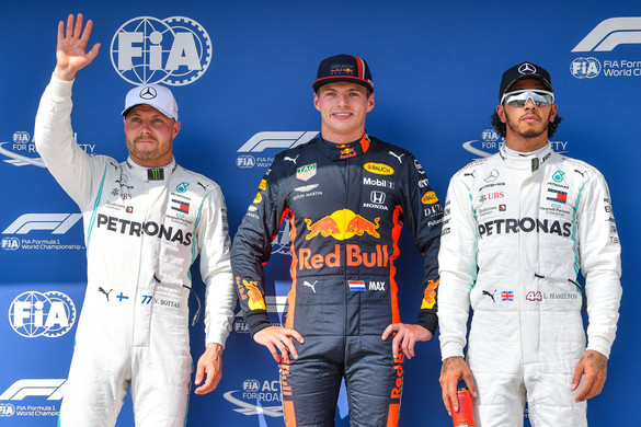 Verstappen pályafutása első pole pozícióját szerezte