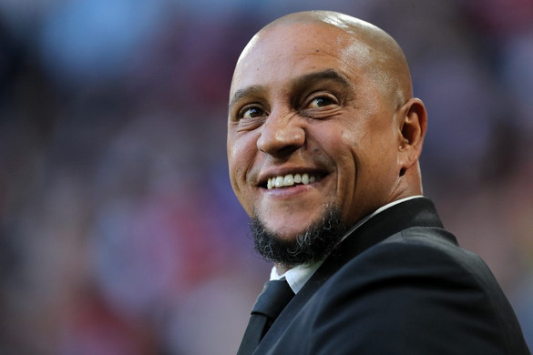 Roberto Carlos 46 évesen lemásolta a franciáknak lőtt csodagólját