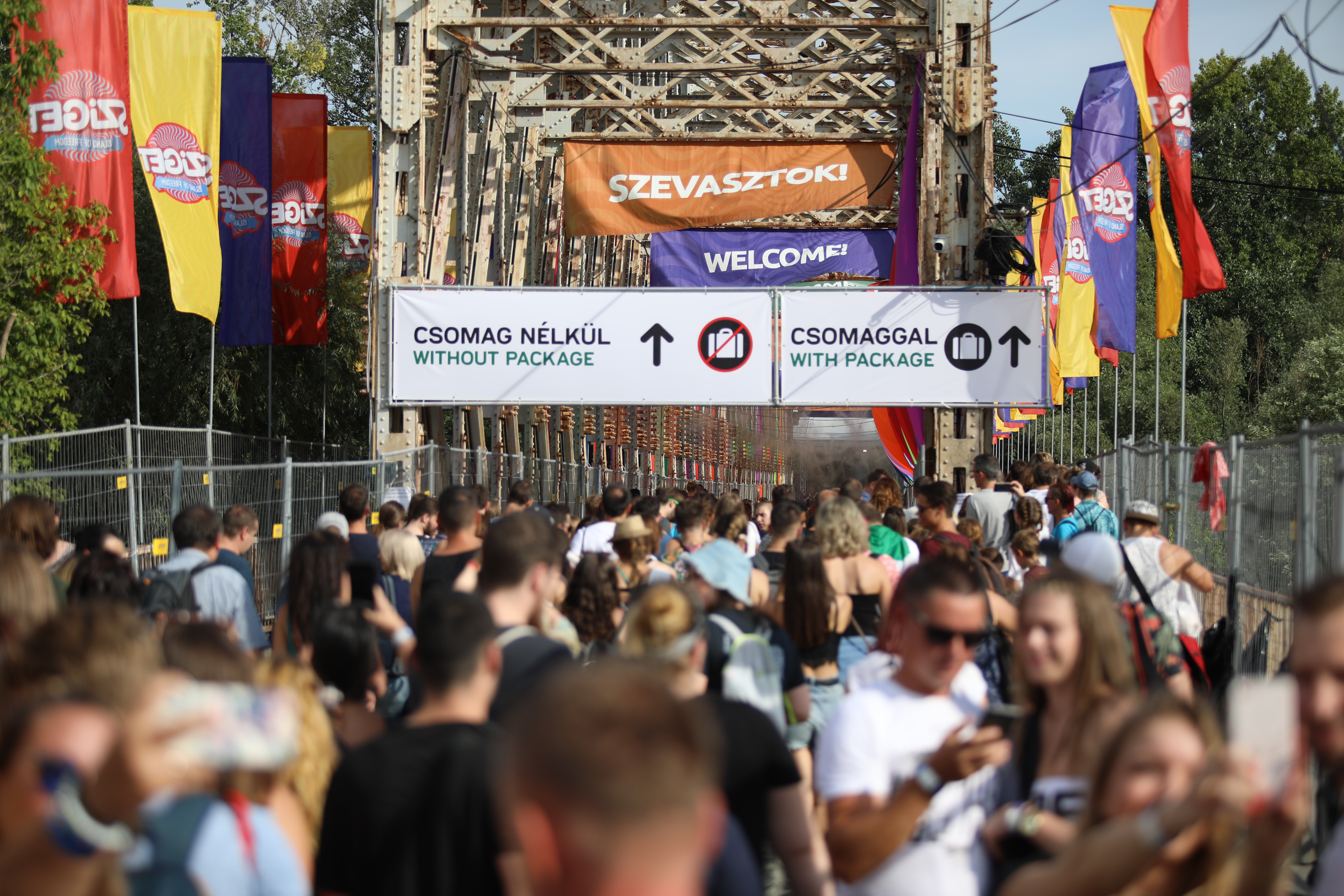 Sziget-első nap