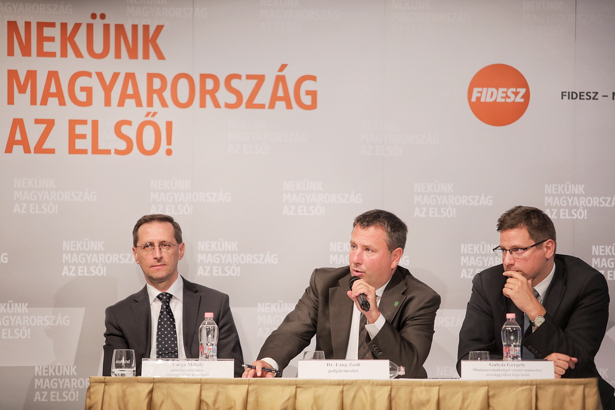 „Az ellenzék nem a közösségeket szolgálná, 2022-re készül”