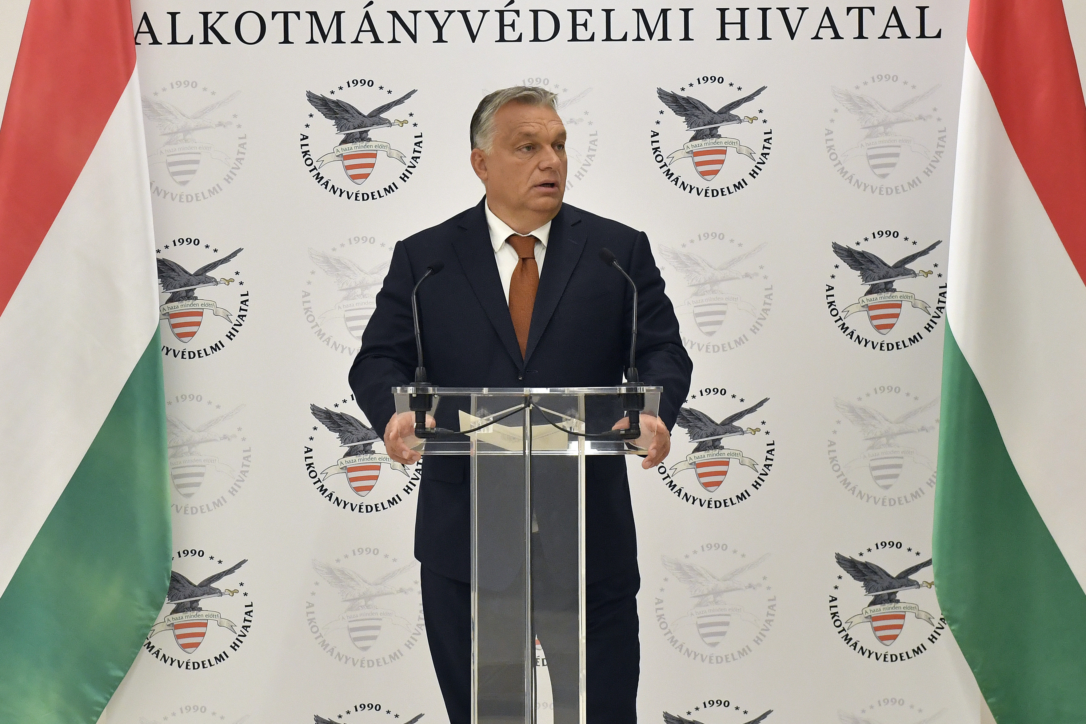 Orbán: A modern magyar államnak szüksége van alkotmányvédelemre