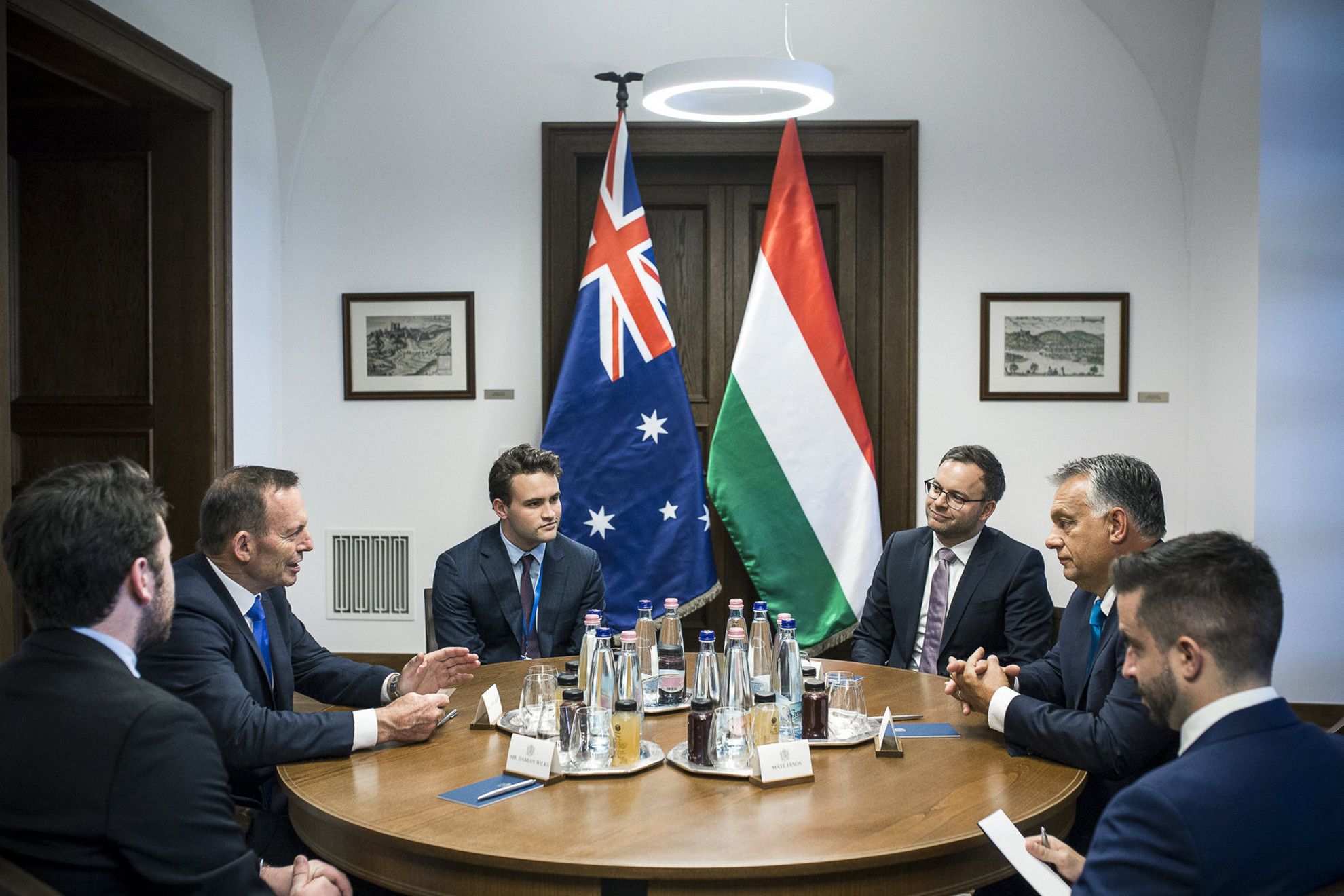A bevándorlás és a határvédelem volt a fő téma Orbán Viktor miniszterelnök és Tony Abbott korábbi ausztrál kormányfő találkozóján csütörtökön