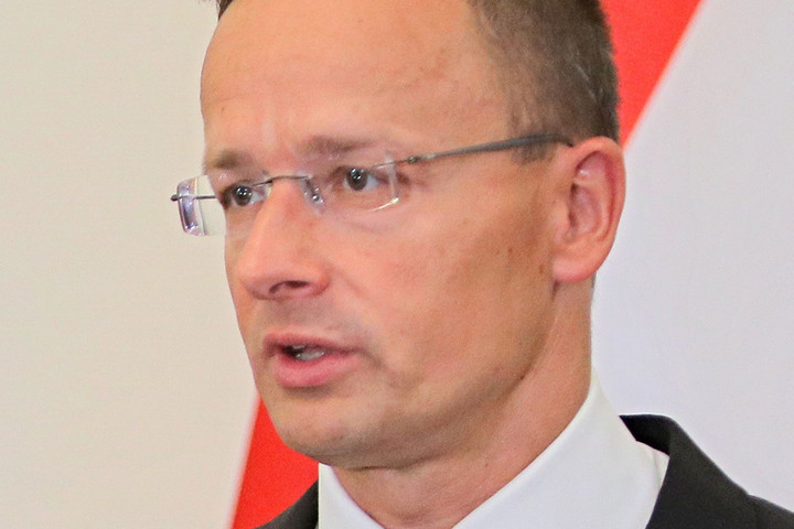 Fotó: MH/Papajcsik Péter Szijjártó: Első a családok támogatása