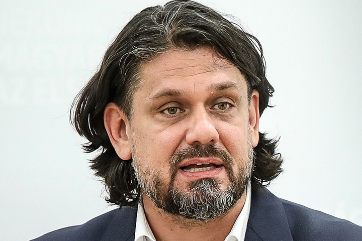 Fotó: MH/Hegedüs Róbert Deutsch: Soros embere bevándorláspárti polgármesterekkel telepíttetné be a migránsokat