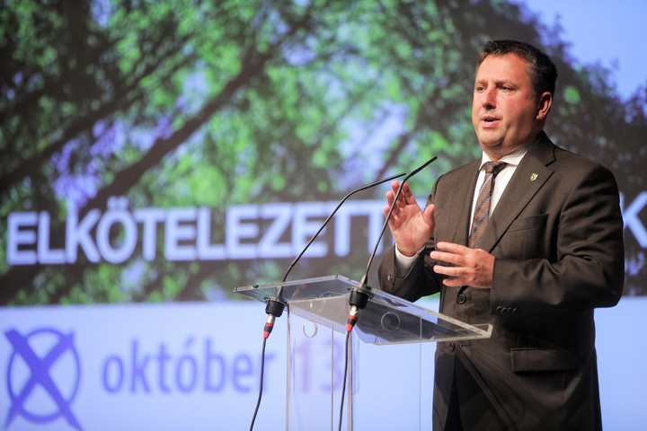 Fotó: MH/Papajcsik Péter Láng Zsolt: 2020 őszére a II. kerület minden utcája aszfaltborítást kap