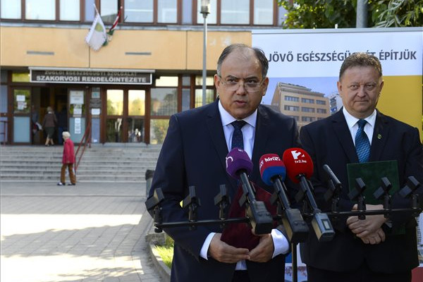 Fotó: MTI/Soós Lajos Fejlesztési forráshoz jut a Zuglói Egészségügyi Szolgálat