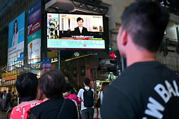 Fordulat Hongkongban: visszavonták a törvényt