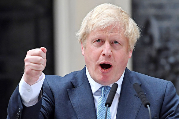 Elfogadta a londoni alsóház a rendezetlen Brexit tilalmát célzó tervezetet
