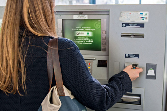 Minden magyar faluban lesz ATM