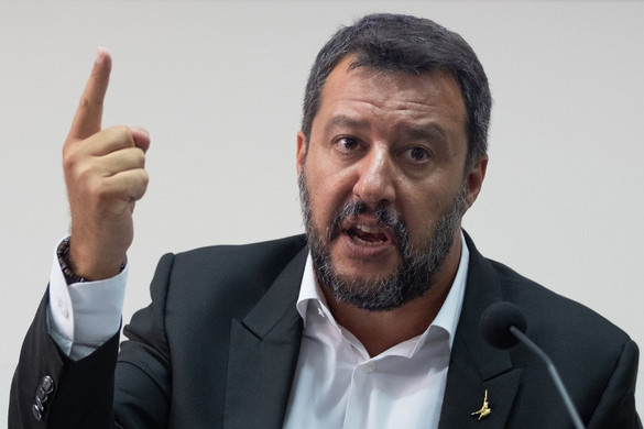 Salvini: Őrület megnyitni az olasz kikötőket az egész világ előtt