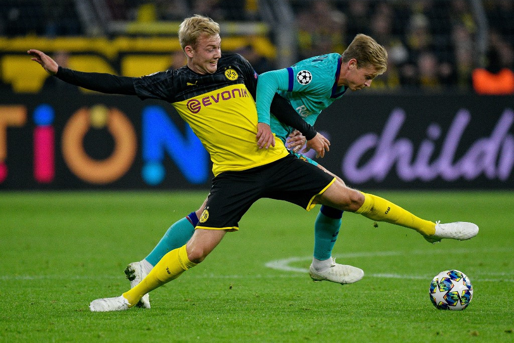 Fotó: AFP / SASCHA SCHUERMANN A Barcelona 0-0-ás döntetlent játszott a Borussia Dortmund otthonában a Bajnokok Ligája első csoportmérkőzésén