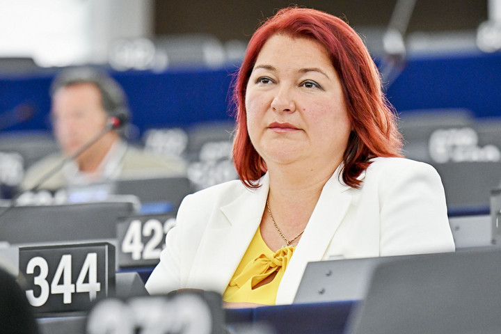 „Brüsszelben kipukkadt a free-SZFE politikai lufi”