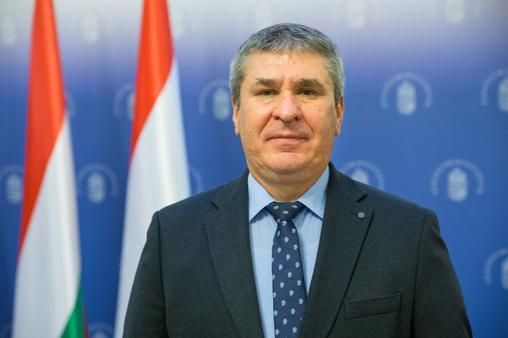 Fotó: MH Többeknek és tovább segít a Vállalatok munkaerő támogatása program