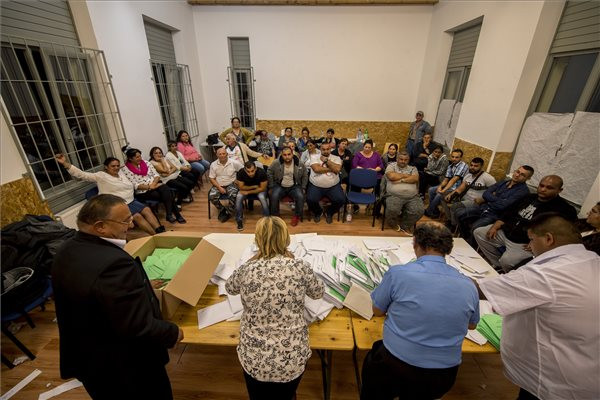 Fotó: MTI/Sóki Tamás Alsószentmártoni jegyző: még harmincan szavaznak