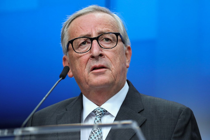 Juncker Tuskhoz hasonlóan megtagadta korábbi állítását