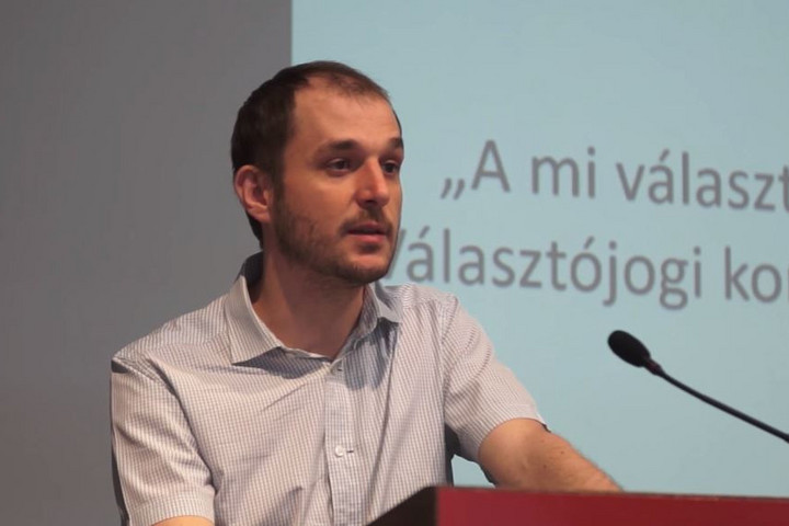 Fotó: YouTube Tíz éve írta át önhatalmúlag az Alkotmányt Karácsony tanácsadója