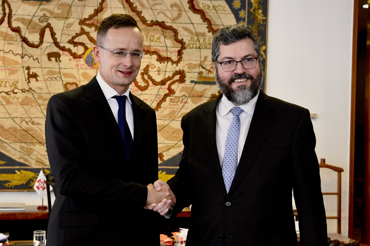 Fotó: MTI/KKM/Mitko Sztojcsev Szijjártó: Magyarország minden eddiginél szorosabb kapcsolatot szeretne Brazíliával