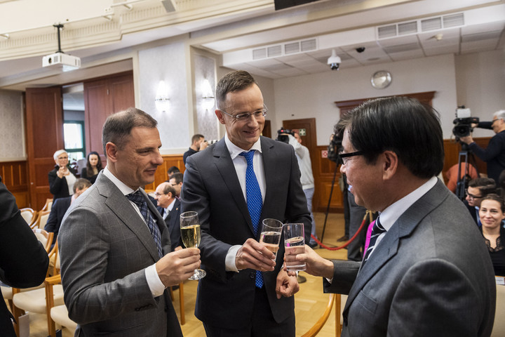 Fotó: MTI/Mónus Márton Szijjártó: Magyarország lesz az európai autógyártás egyik fellegvára