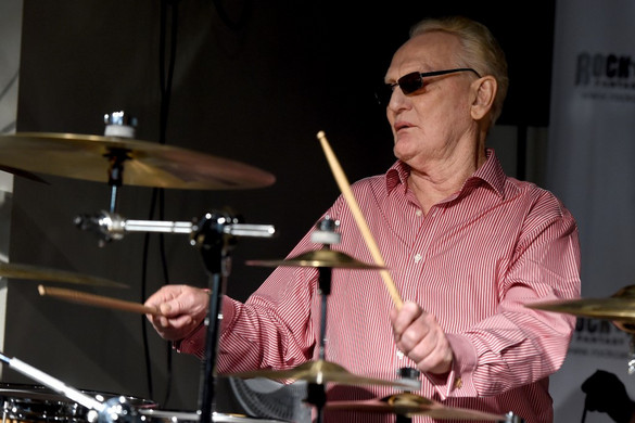 Elhunyt Ginger Baker legendás brit rockzenész
