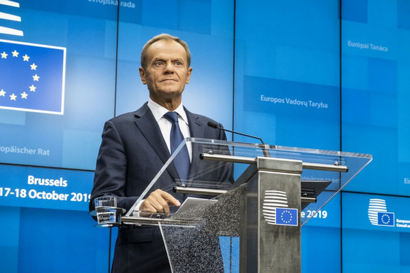Tusk: Jövőre újra a tagállamok asztalára kerül az EU bővítésének kérdése