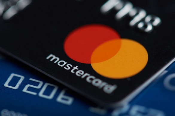 A Visa és a MasterCard felfüggeszti oroszországi tevékenységét