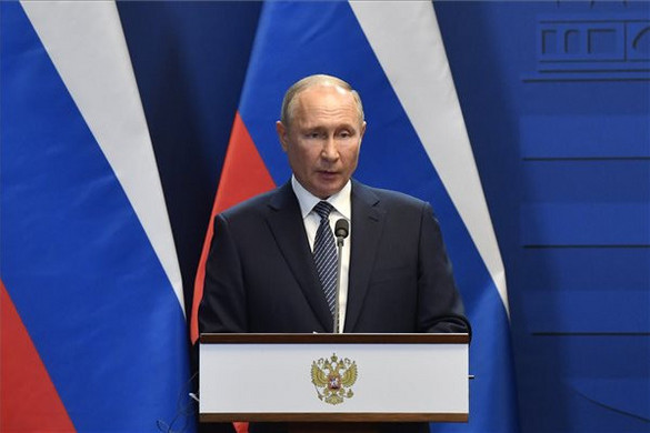 Megújulásra szólította fel Putyin az orosz kormánypártot