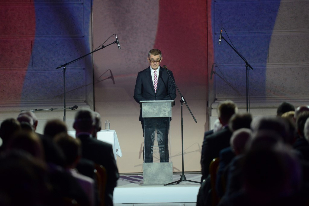 „Nem feledjük, hogy a magyarok voltak az elsők, akik átvágták a vasfüggöny szögesdrótjait”