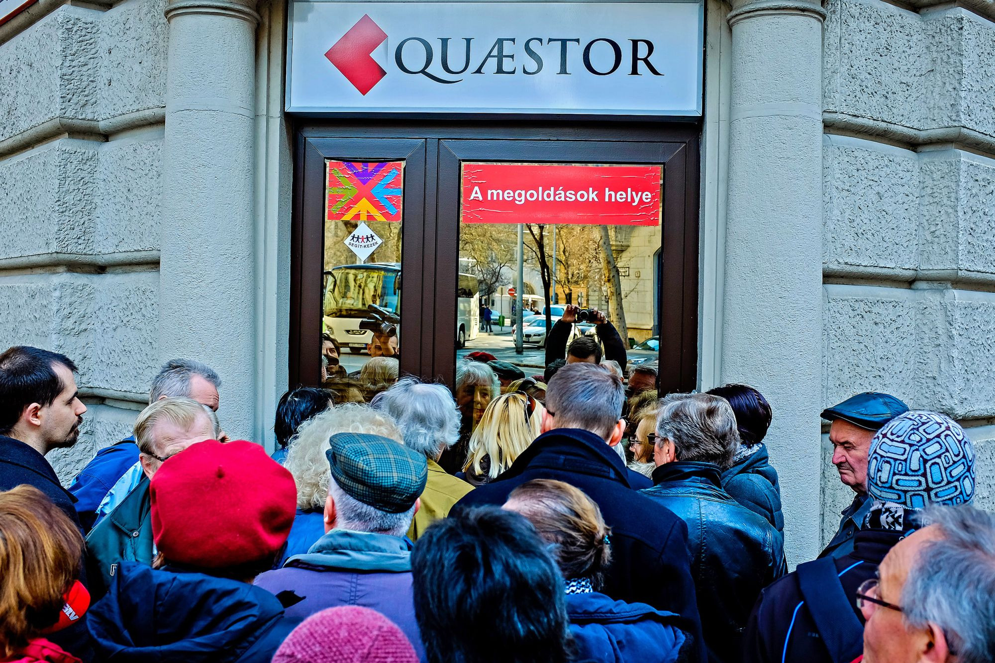 Elutasította a bíróság az állami inzézmények felelősségének megállapítását a brókercég-ügyekben