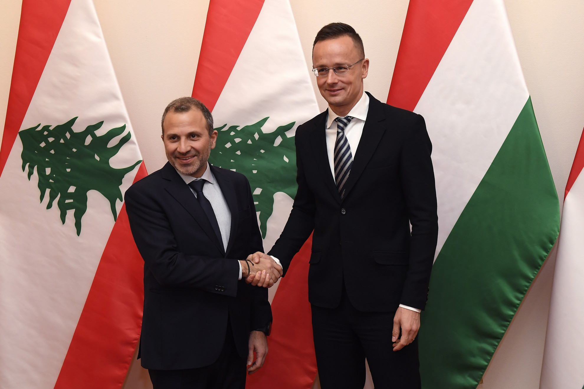 Fotó: MTI/Kovács Tamás Szijjártó Péter külgazdasági és külügyminiszter (j) fogadja hivatalában és Gibran Baszil libanoni külügyminisztert