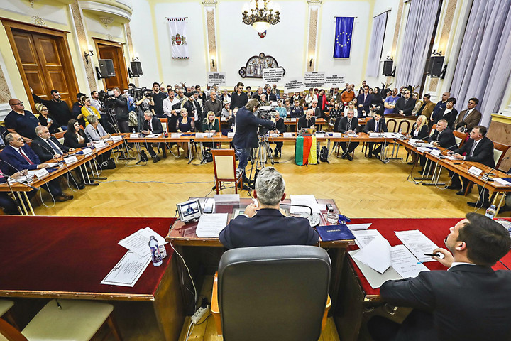 Fotó: Facebook Bizottsági poszt a „fehér porosnak”