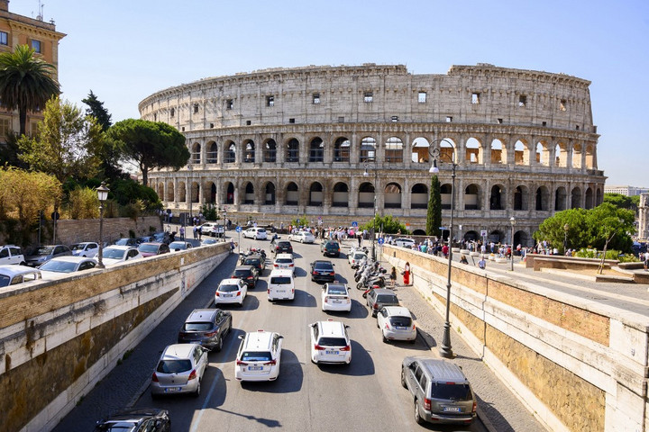 Rendkívüli érdeklődés kísérte az olasz-magyar gazdasági fórumot Rómában