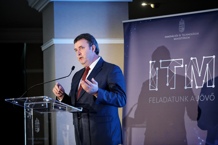 Fotó: MH/Hegedüs Róbert Palkovics László: Nemzetközi piacra segítjük a magyar kis- és középvállalkozásokat