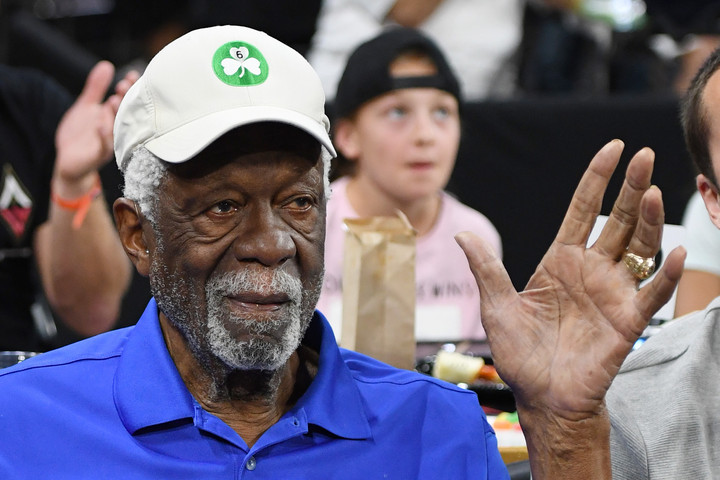 Fotó: AFP/Getty Images North America Bill Russell 44 év után vette át a Hall Of Fame-tagságért járó gyűrűt